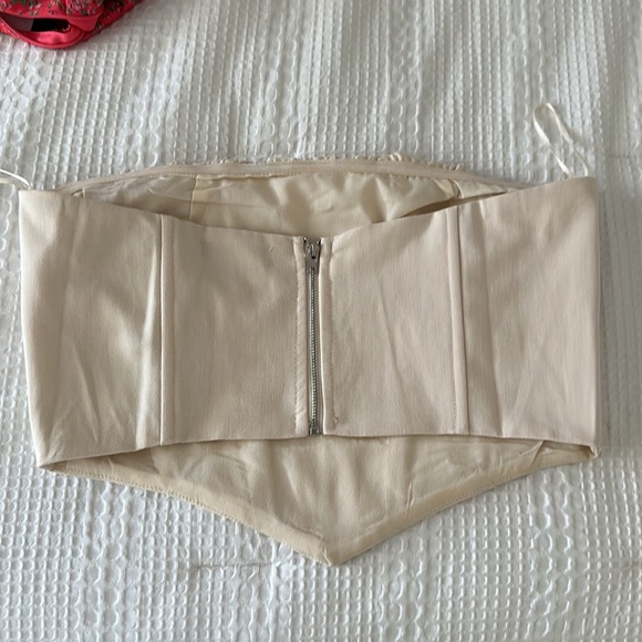 Cropped Bustier Top - Picture 2 of 3